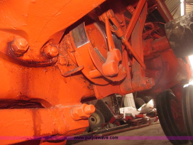 image for item F7355 1948 Co-op E3 tractor