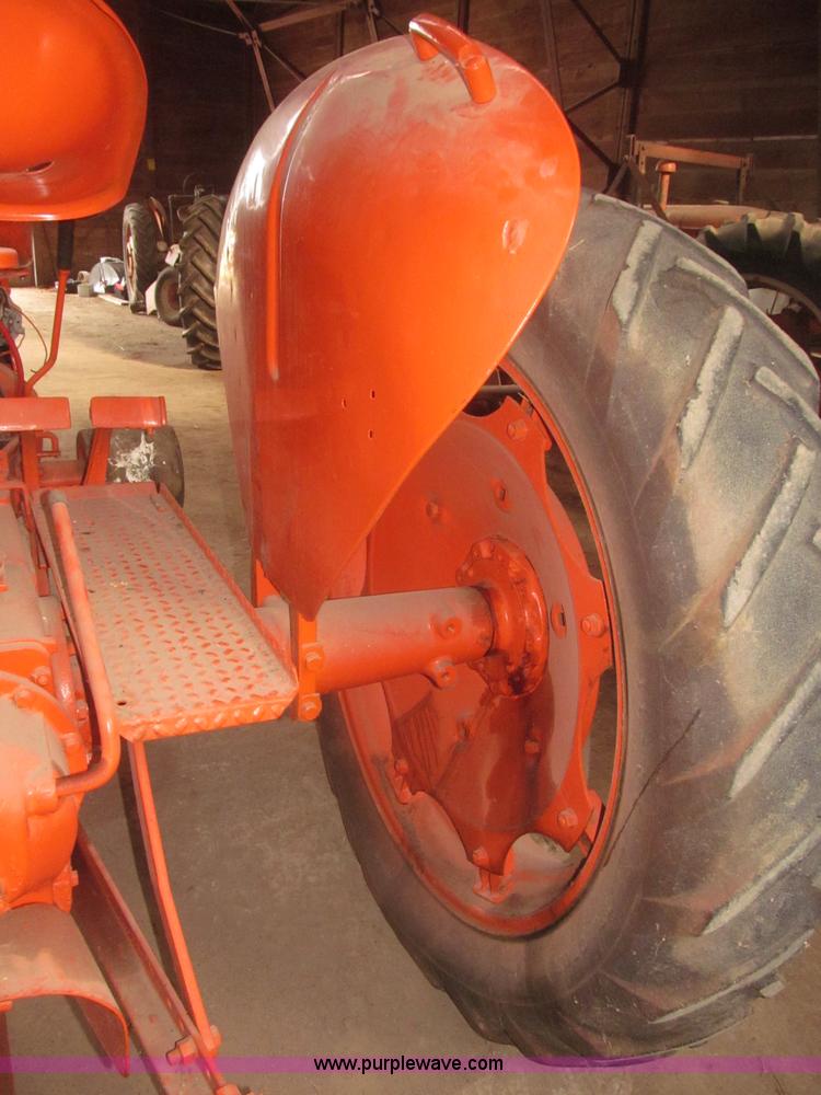 image for item F7355 1948 Co-op E3 tractor