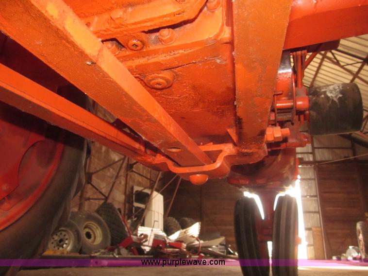 image for item F7355 1948 Co-op E3 tractor