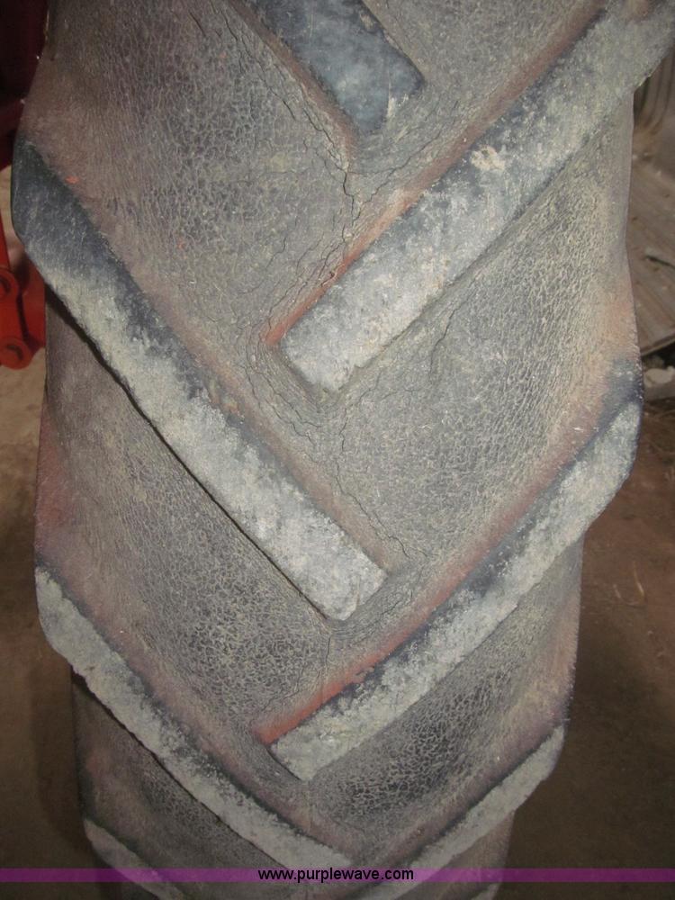 image for item F7355 1948 Co-op E3 tractor