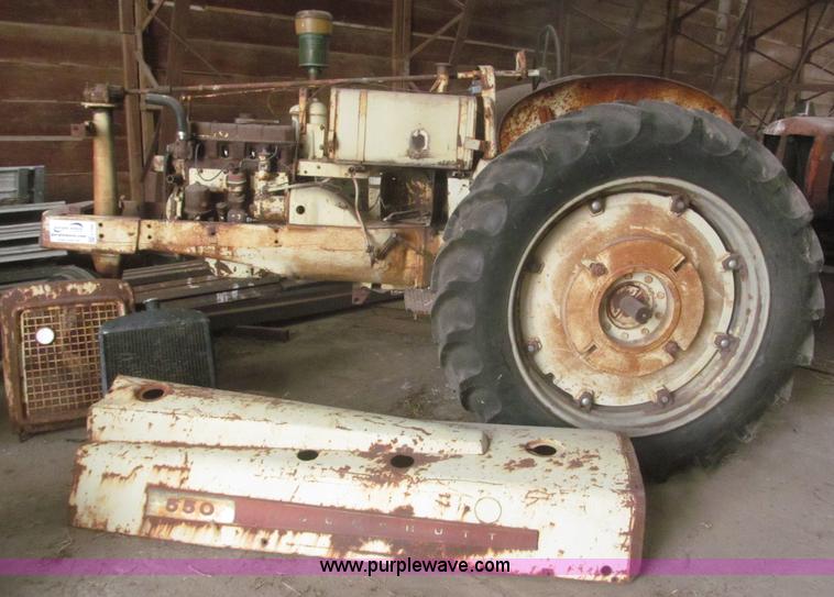 image for item F7356 Cockshutt 550 tractor