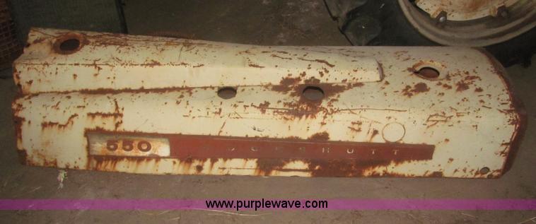 image for item F7356 Cockshutt 550 tractor