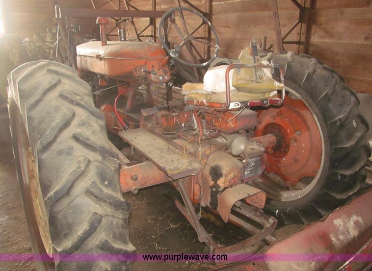 image for item F7358 1950 Co-op E3 tractor