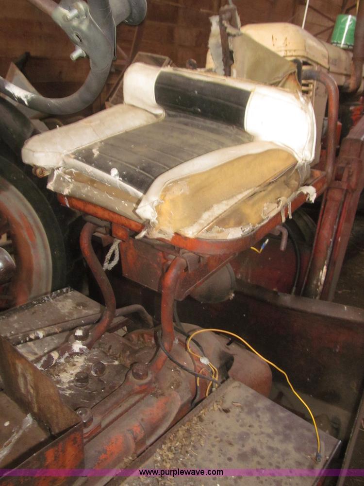 image for item F7358 1950 Co-op E3 tractor