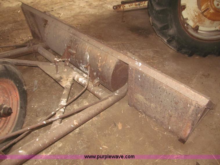 image for item F7358 1950 Co-op E3 tractor