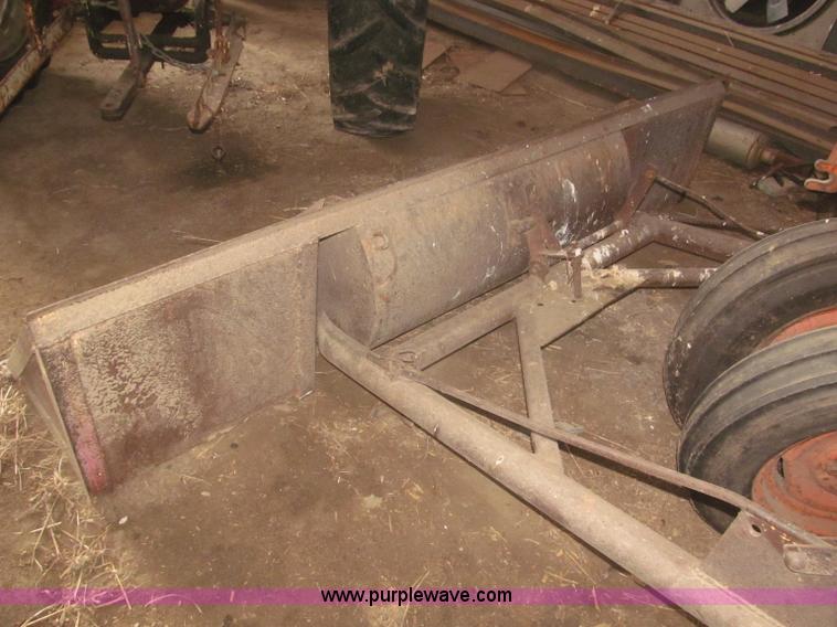 image for item F7358 1950 Co-op E3 tractor