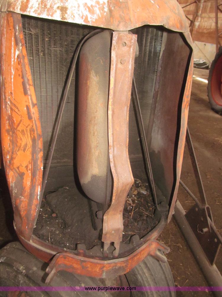 image for item F7358 1950 Co-op E3 tractor