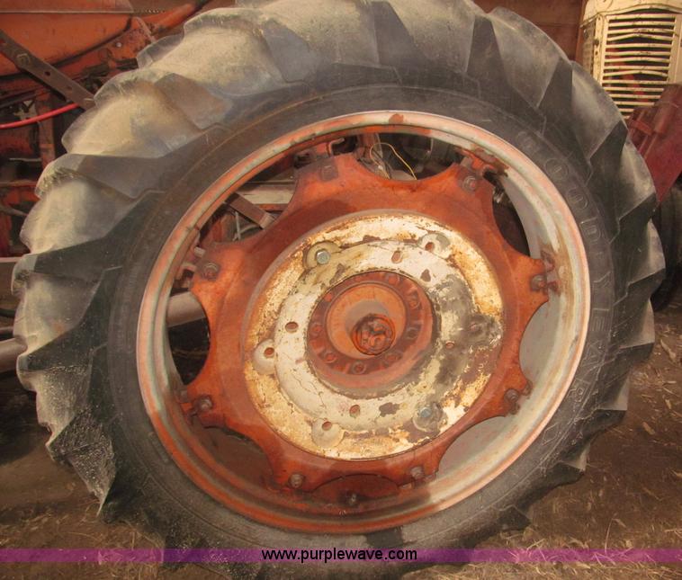 image for item F7358 1950 Co-op E3 tractor