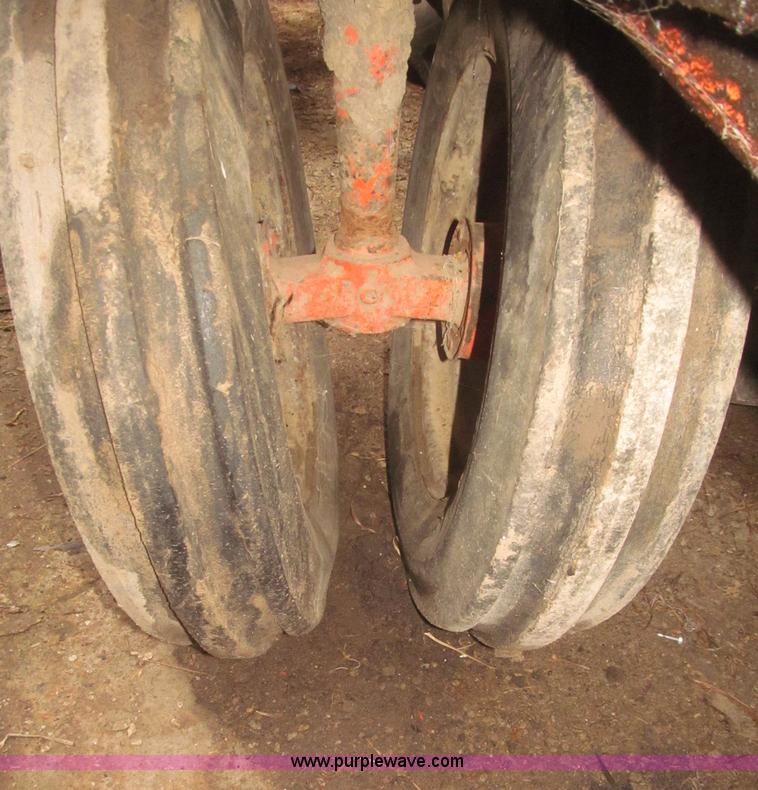 image for item F7362 1955 Case 411 Row Crop tractor