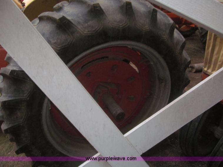 image for item F7362 1955 Case 411 Row Crop tractor