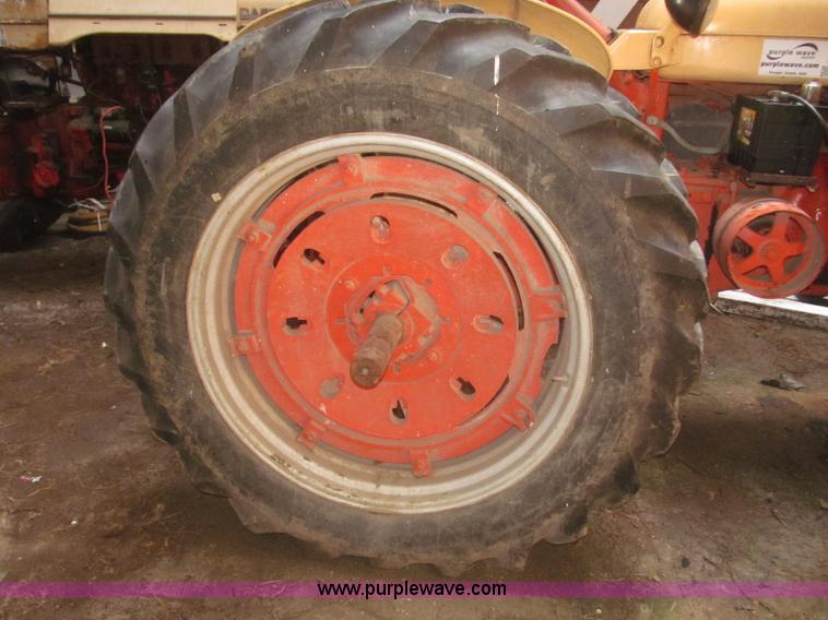 image for item F7362 1955 Case 411 Row Crop tractor