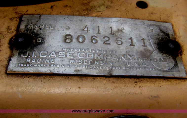 image for item F7362 1955 Case 411 Row Crop tractor