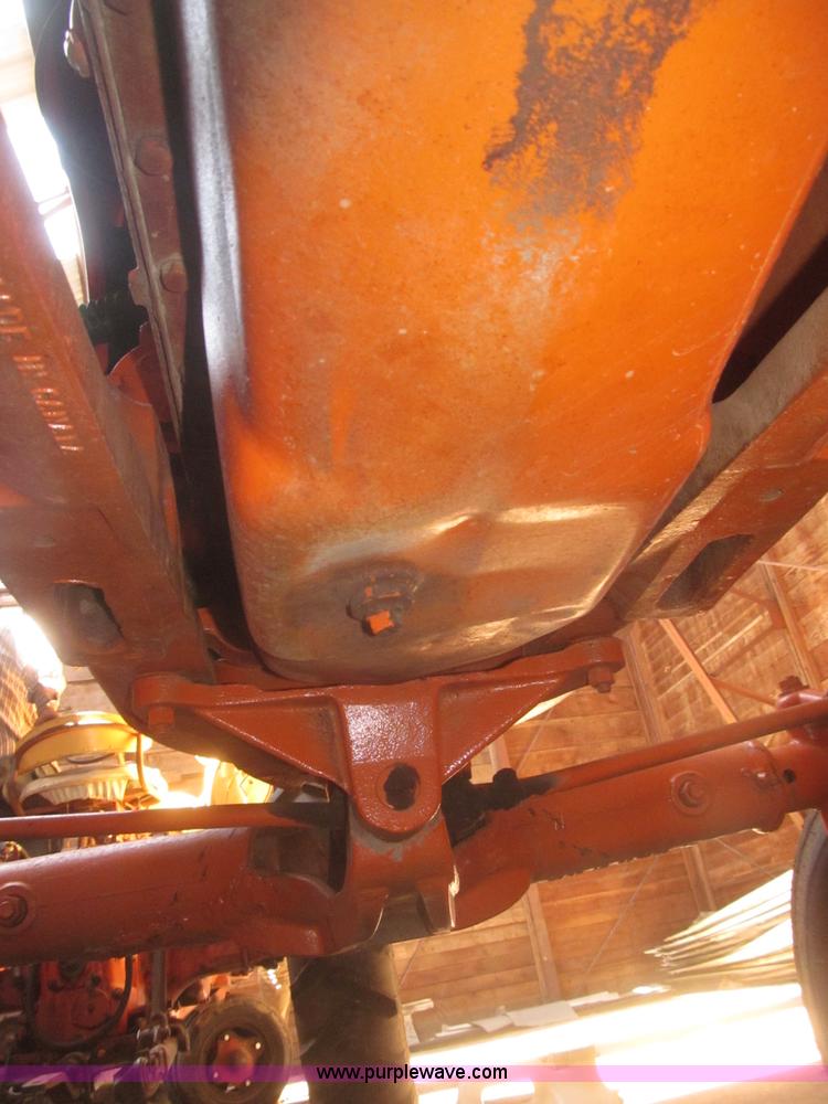 image for item F7364 1952 Cockshutt 40 tractor