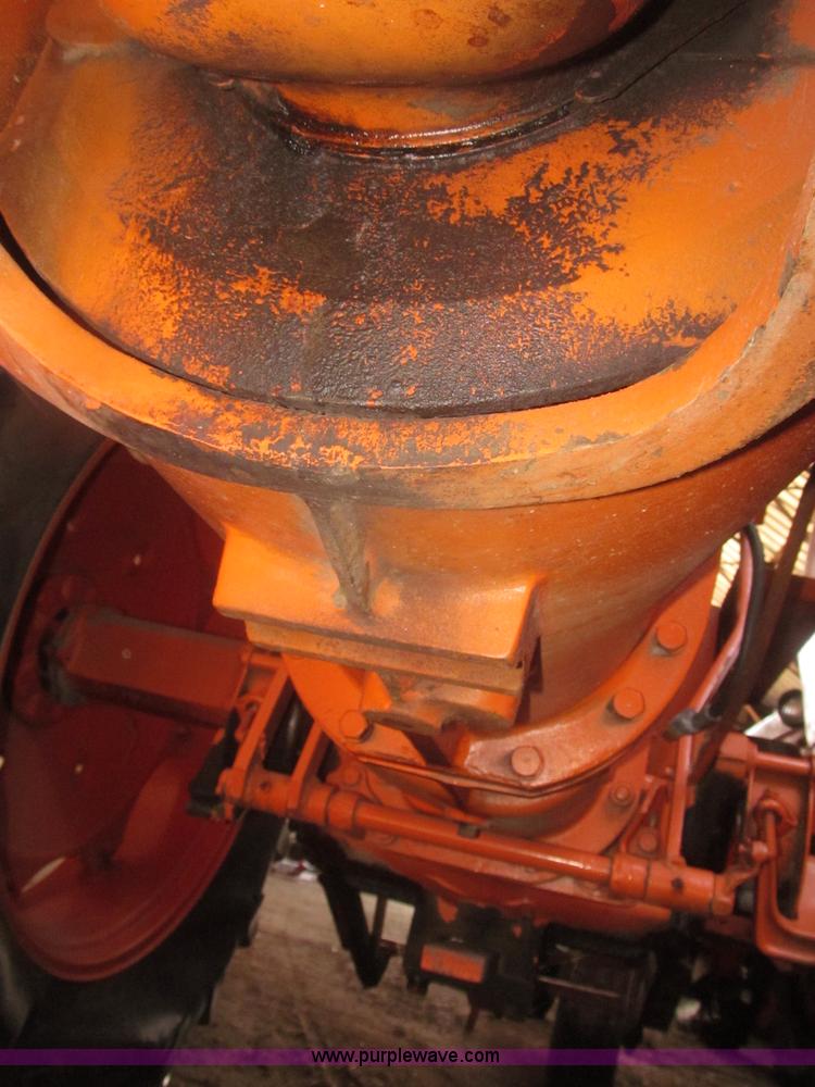 image for item F7364 1952 Cockshutt 40 tractor