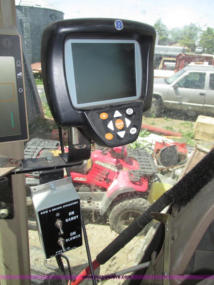 image for item F7383 2002 New Holland BB960S large square baler