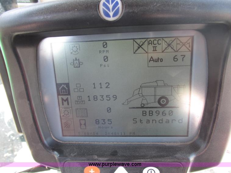 image for item F7383 2002 New Holland BB960S large square baler