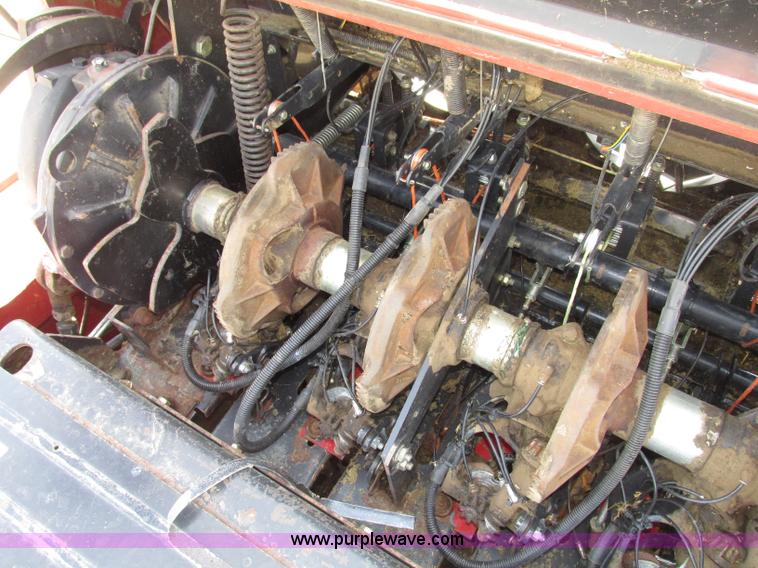 image for item F7383 2002 New Holland BB960S large square baler