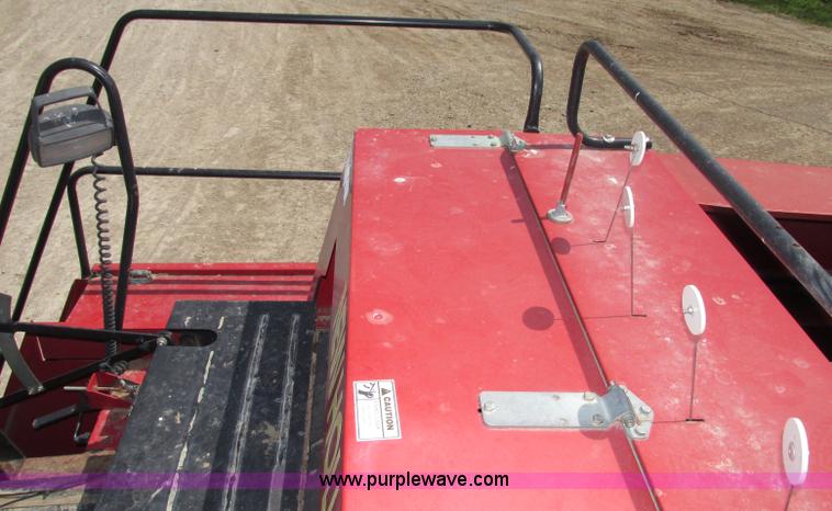 image for item F7383 2002 New Holland BB960S large square baler