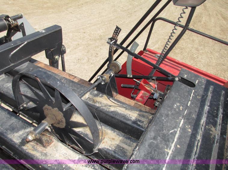 image for item F7383 2002 New Holland BB960S large square baler