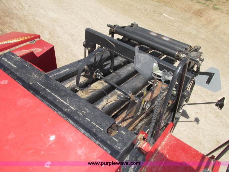 image for item F7383 2002 New Holland BB960S large square baler