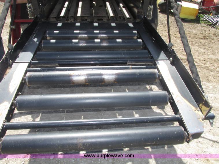 image for item F7383 2002 New Holland BB960S large square baler