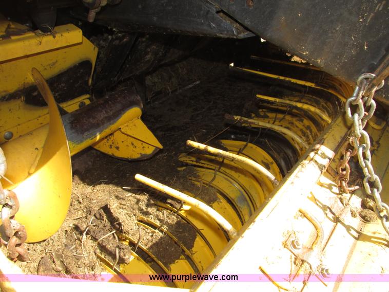image for item F7383 2002 New Holland BB960S large square baler