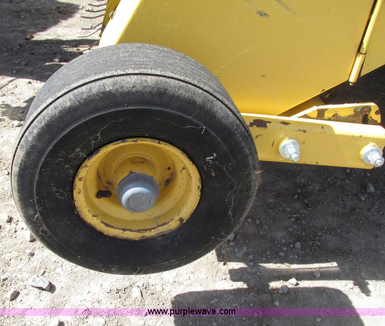 image for item F7383 2002 New Holland BB960S large square baler