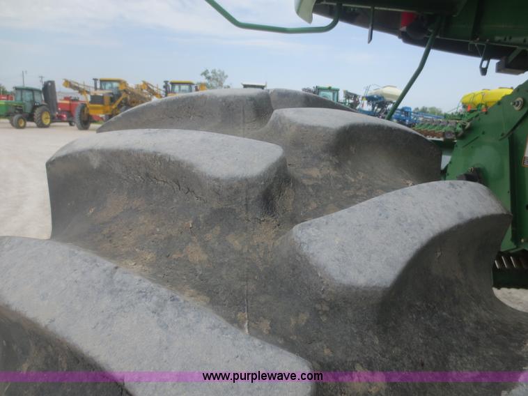 image for item F8270 2006 John Deere 9660 STS RWA combine