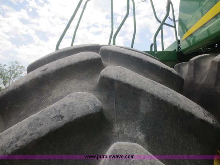 image for item F8270 2006 John Deere 9660 STS RWA combine