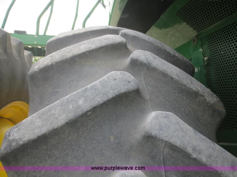 image for item F8270 2006 John Deere 9660 STS RWA combine