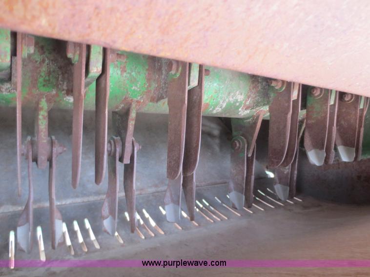 image for item F8270 2006 John Deere 9660 STS RWA combine