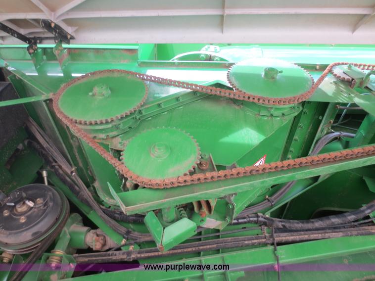 image for item F8270 2006 John Deere 9660 STS RWA combine