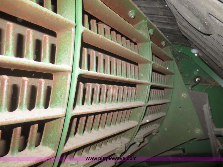 image for item F8270 2006 John Deere 9660 STS RWA combine