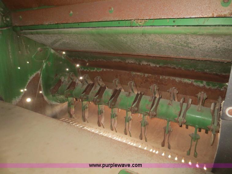 image for item F8270 2006 John Deere 9660 STS RWA combine