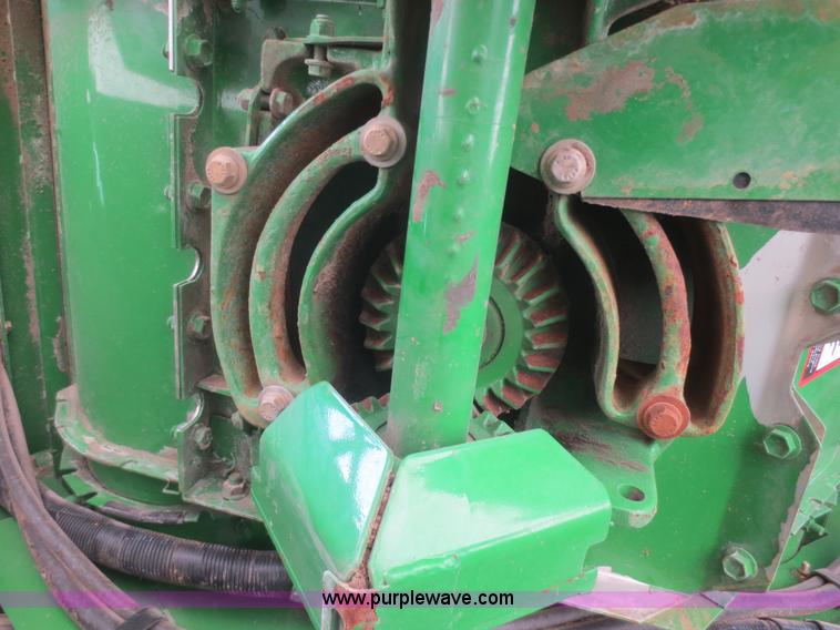 image for item F8270 2006 John Deere 9660 STS RWA combine