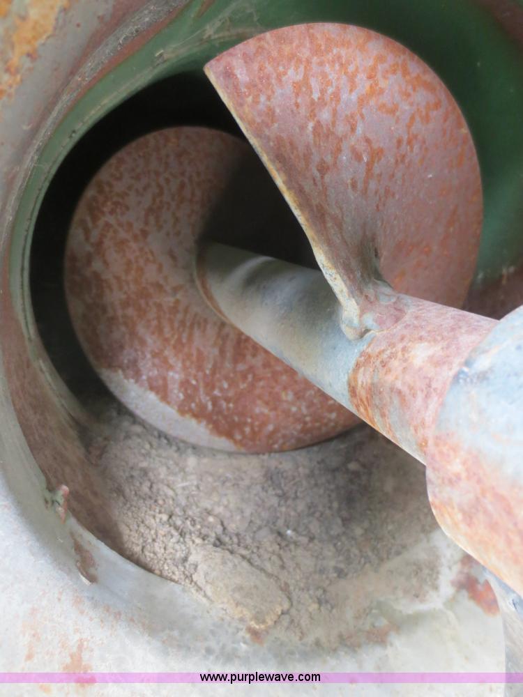 image for item F8270 2006 John Deere 9660 STS RWA combine