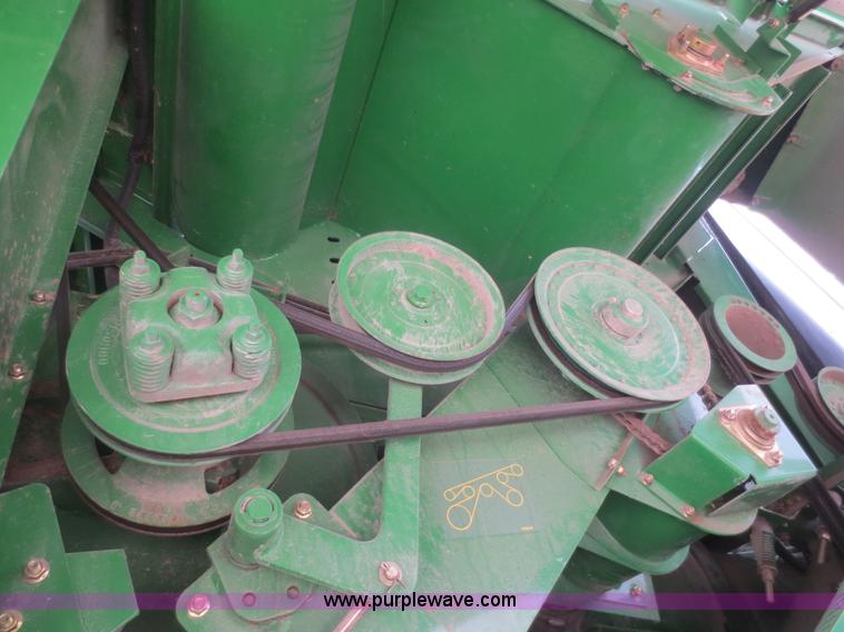 image for item F8270 2006 John Deere 9660 STS RWA combine