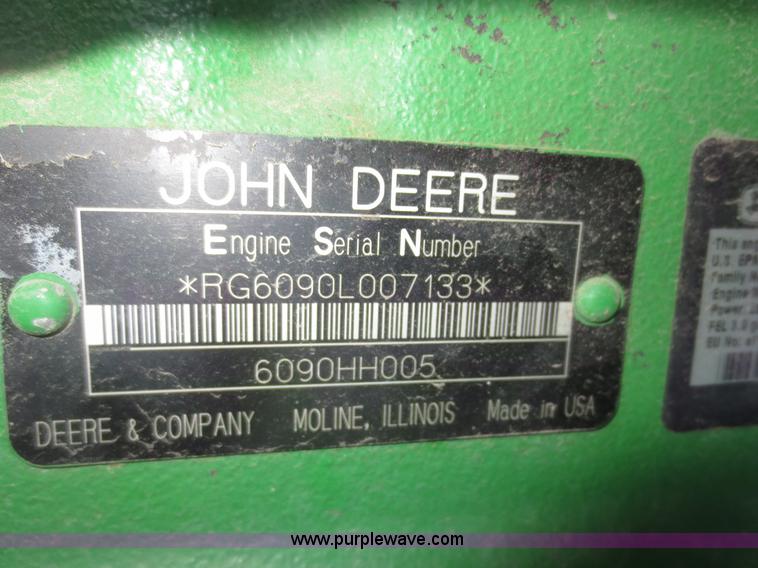 image for item F8270 2006 John Deere 9660 STS RWA combine