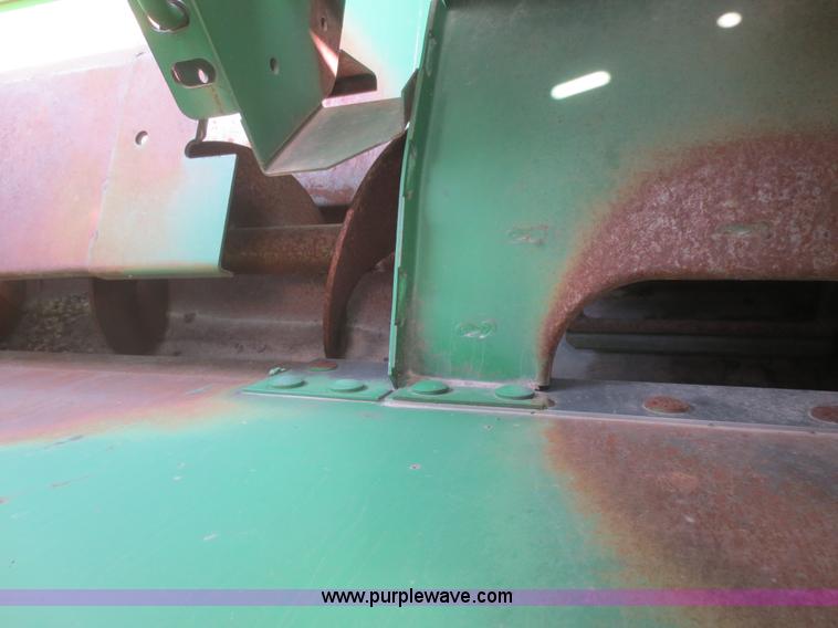 image for item F8270 2006 John Deere 9660 STS RWA combine