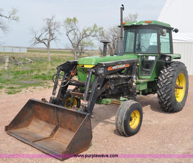 image for item G6473 1976 John Deere 4230 tractor