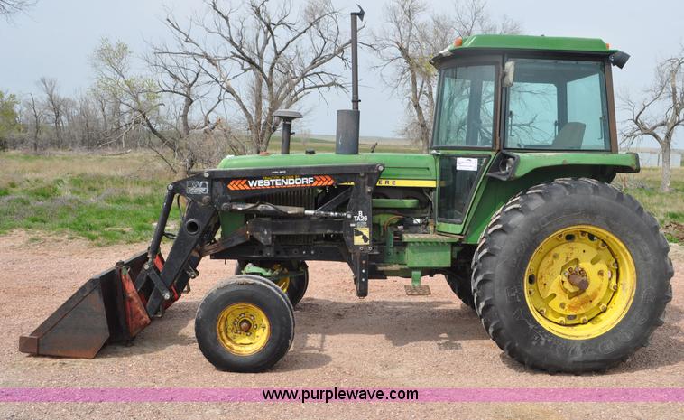 image for item G6473 1976 John Deere 4230 tractor