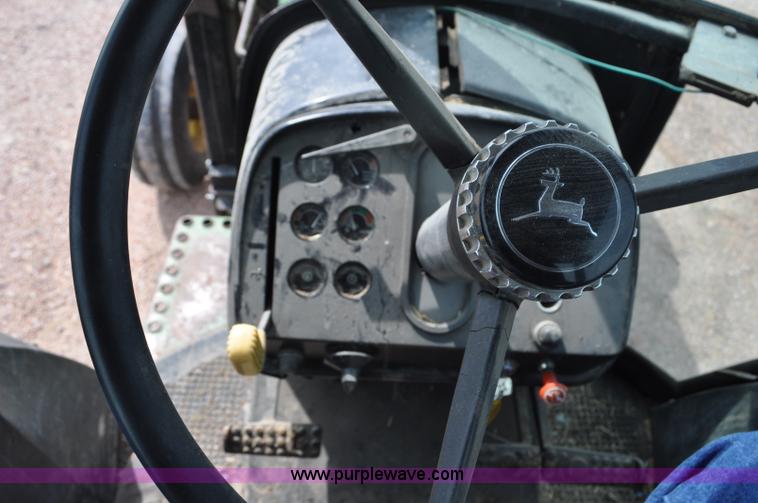 image for item G6473 1976 John Deere 4230 tractor