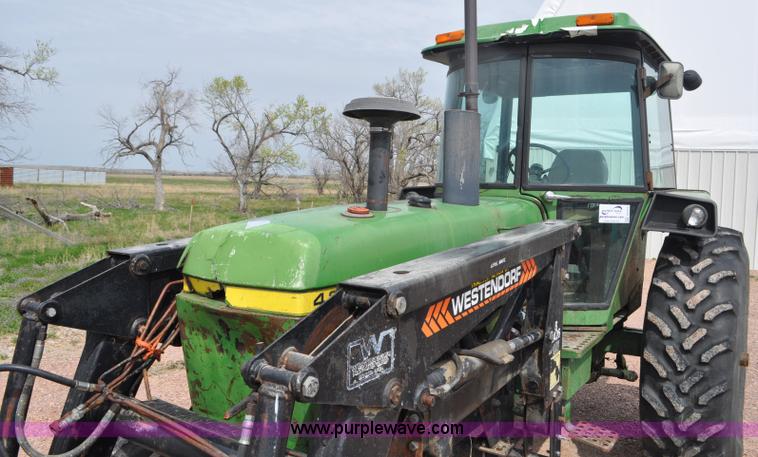 image for item G6473 1976 John Deere 4230 tractor