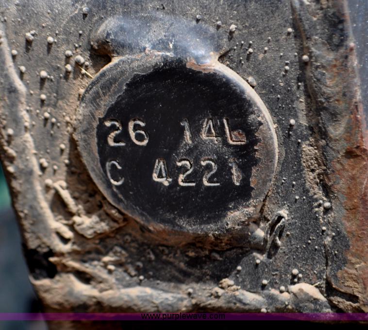 image for item G6473 1976 John Deere 4230 tractor