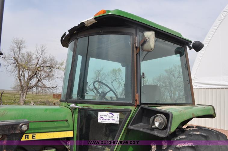 image for item G6473 1976 John Deere 4230 tractor
