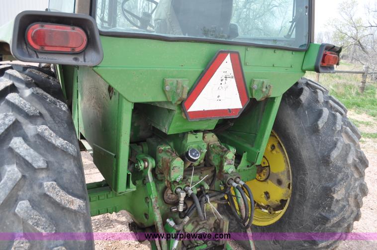 image for item G6473 1976 John Deere 4230 tractor
