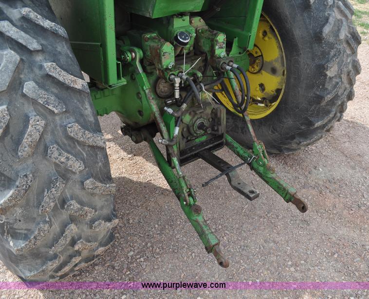 image for item G6473 1976 John Deere 4230 tractor