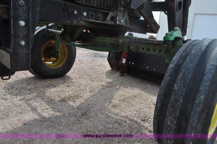 image for item G6473 1976 John Deere 4230 tractor