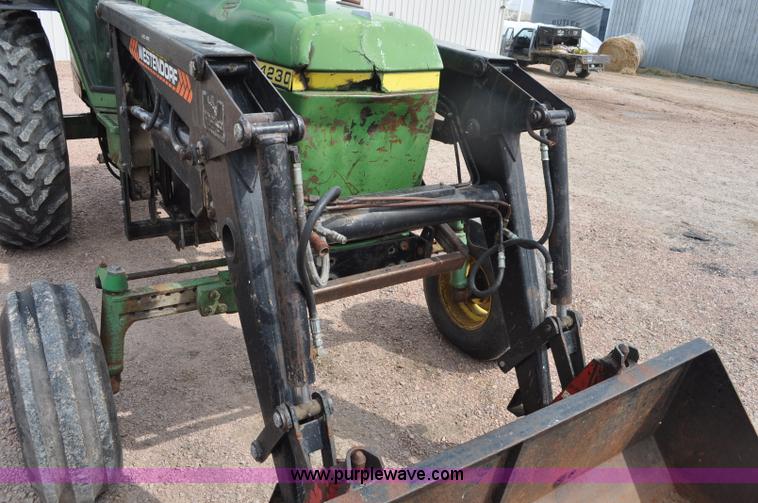 image for item G6473 1976 John Deere 4230 tractor