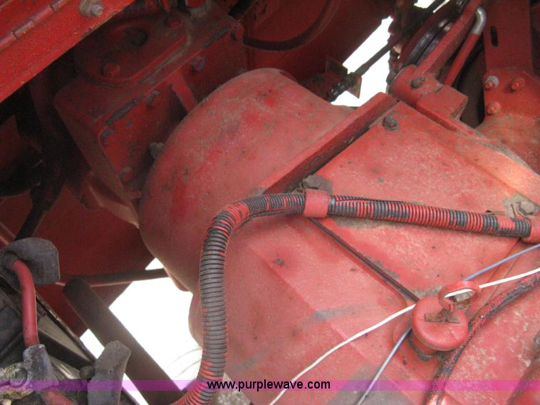 image for item G8279 1983 International 1460 Axial-Flow combine